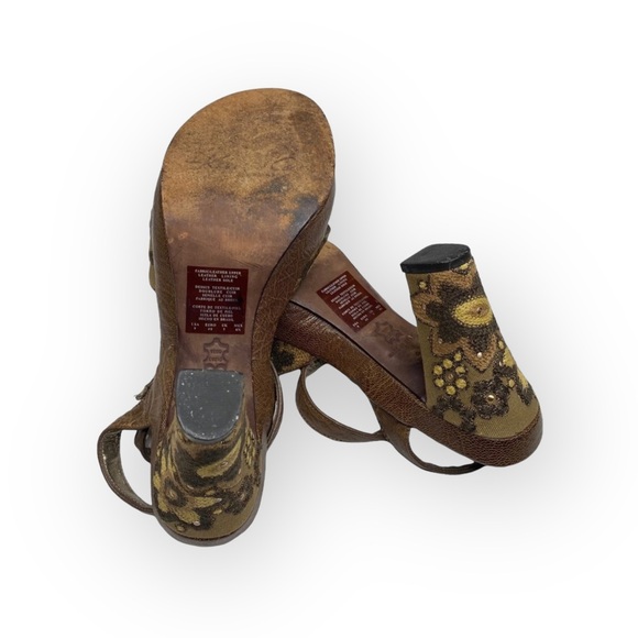 Kenneth Cole ❁ Afterflower Ankle Strap Embroidered Leather Heels ❁ Brown ❁ 9M ❁ - Picture 11 of 16